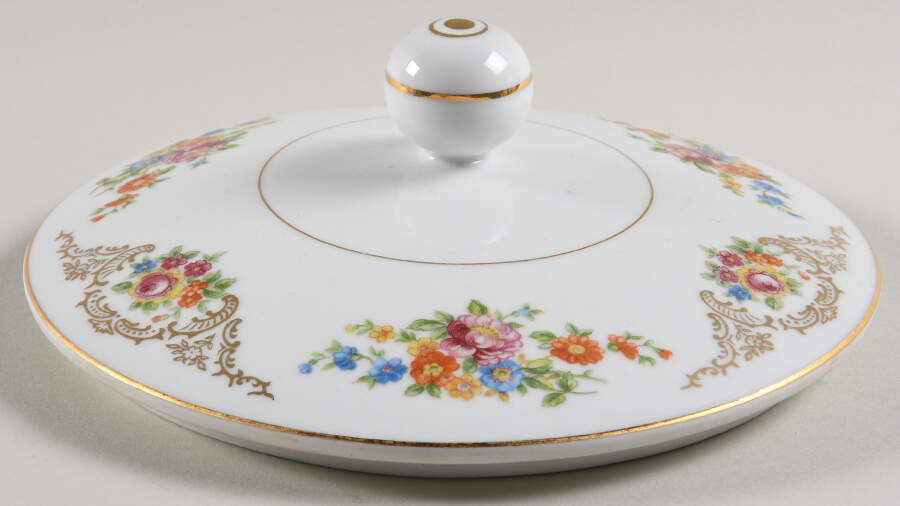 Dresden Lid for Round Vegetable by Mikado-1
