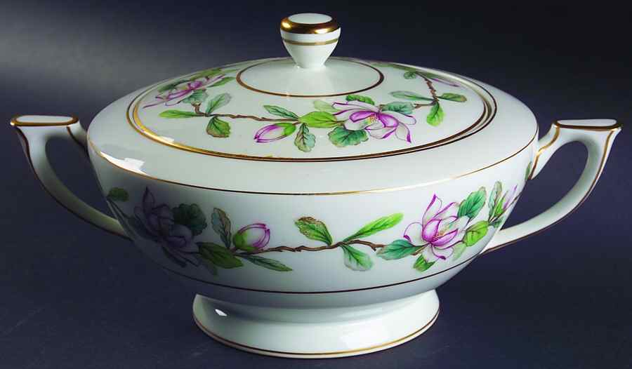 Lynn Round Covered Vegetable by Mikado-1