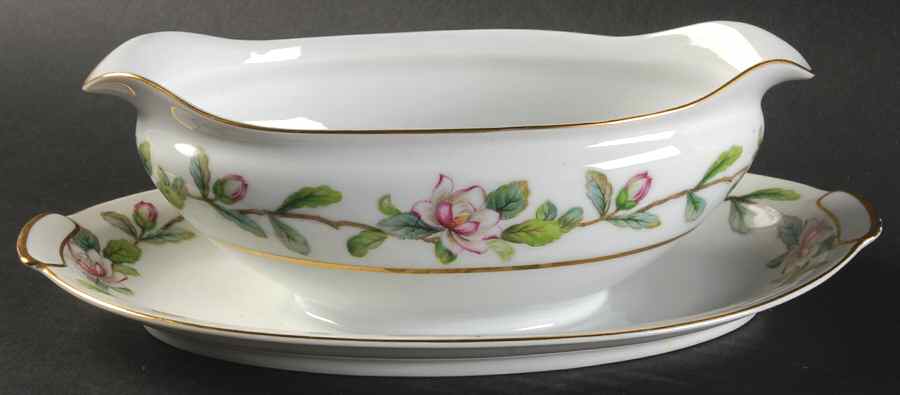 Lynn Gravy Boat with Attached Underplate by Mikado-1