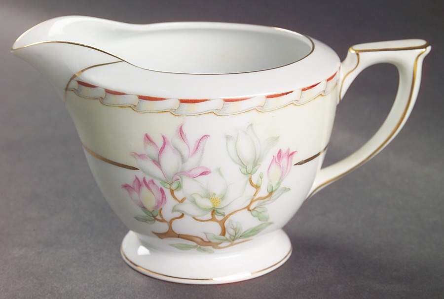 Magnolia Creamer by Mikado-1