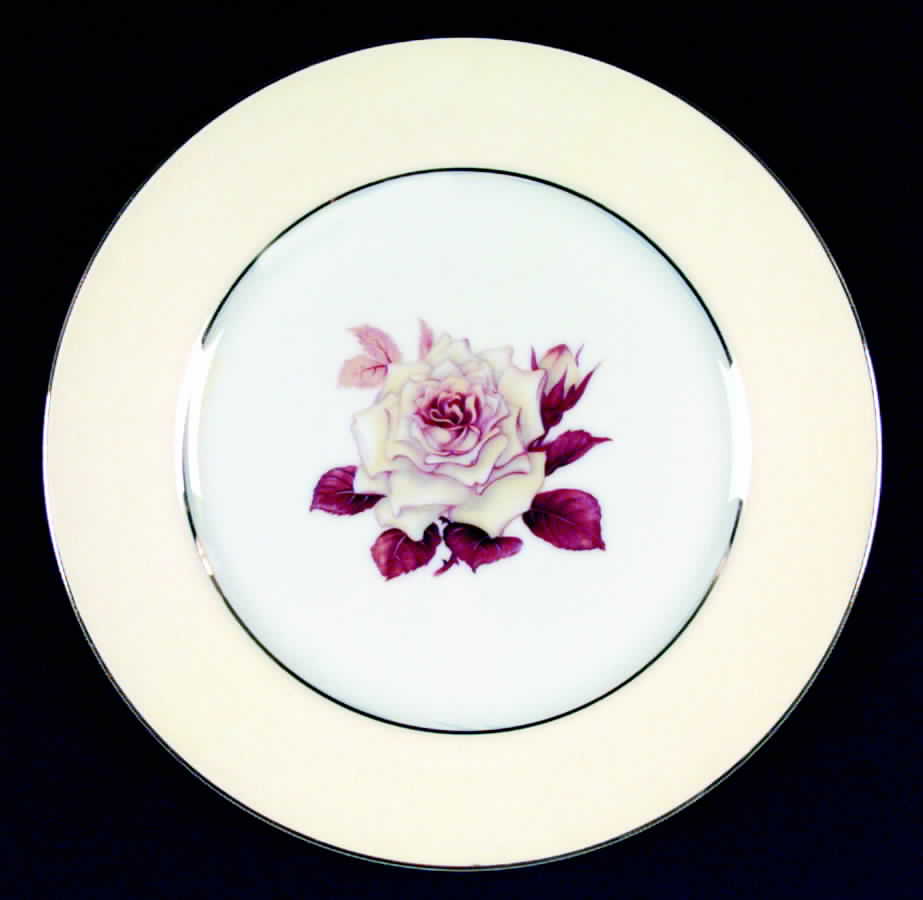 Prima Donna Dinner Plate by Mikado-1
