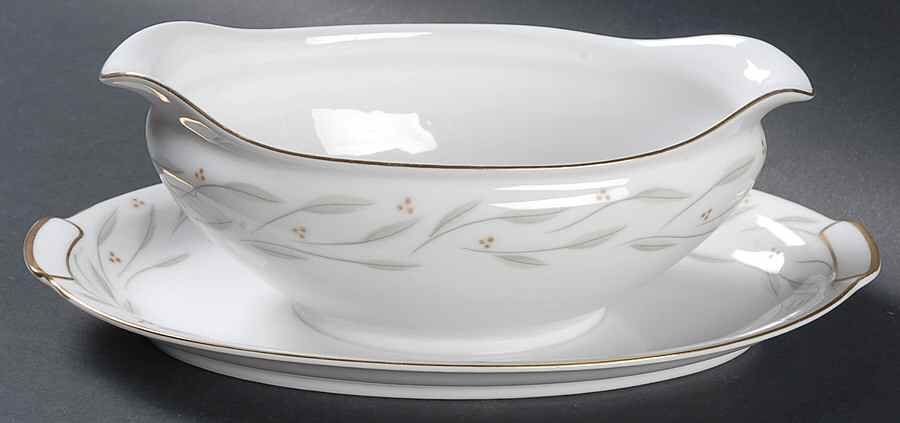 Prestige Gravy Boat with Attached Underplate by Mikado-1