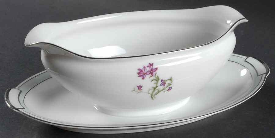 Tina Gravy Boat with Attached Underplate by Mikado-1