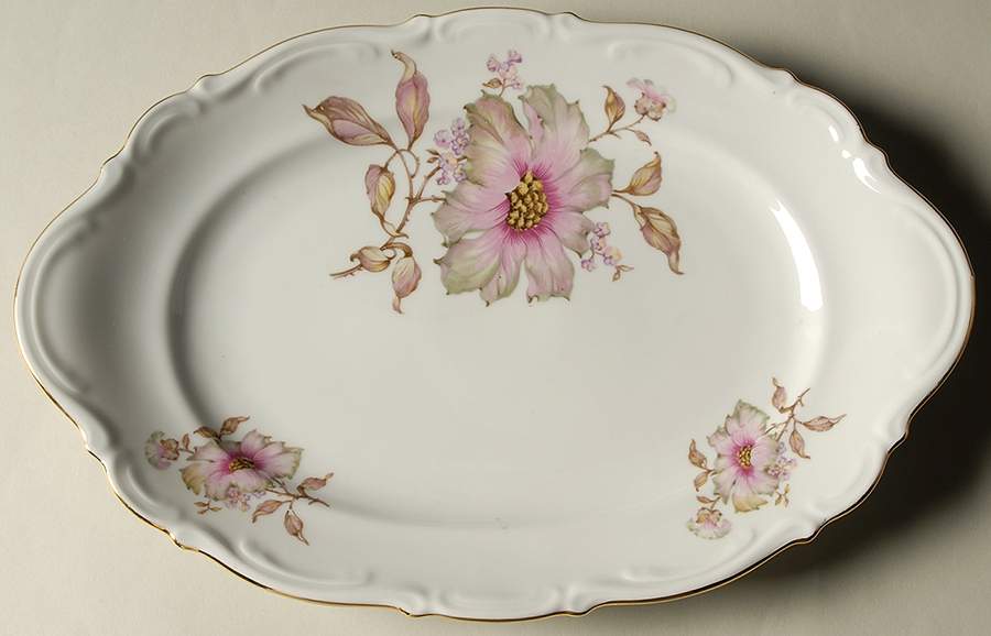 Dogwood 12" Oval Serving Platter by Mitterteich-1