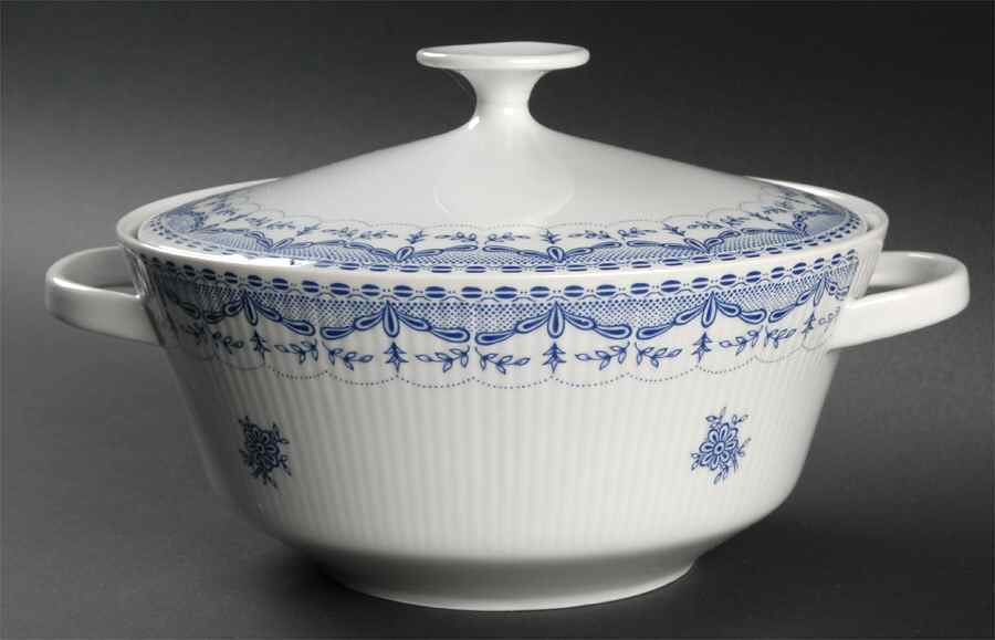 Dresden Blue Round Covered Vegetable by Mitterteich-1
