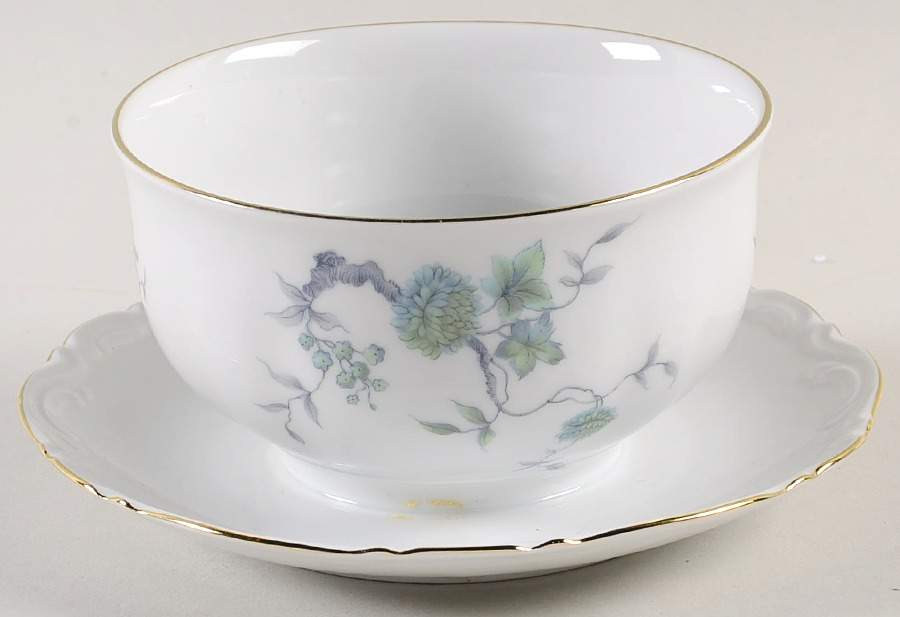 Green Ming (9901, Gold Trim) Gravy Boat with Attached Underplate by Mitterteich-1