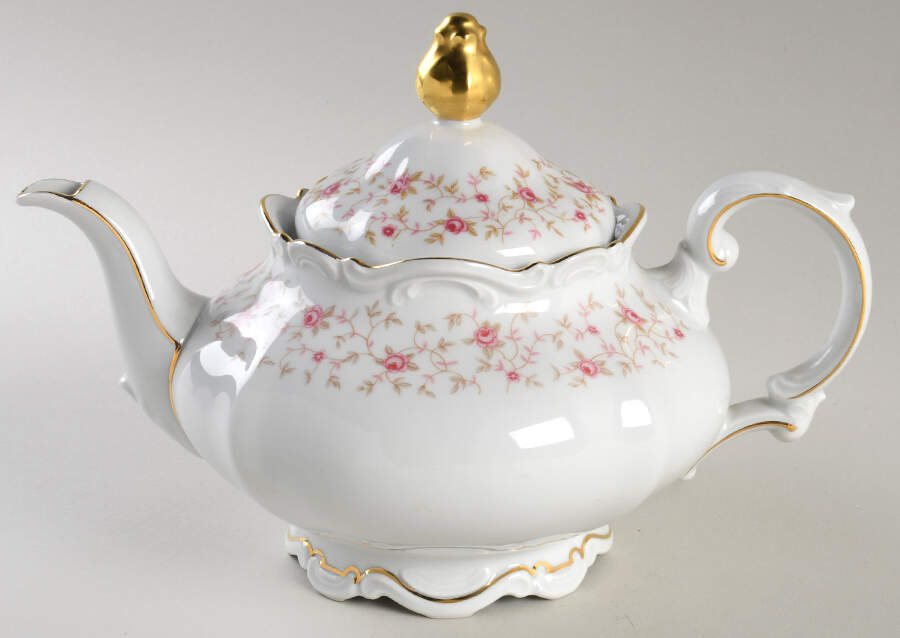 Lady Claire Teapot & Lid by Mitterteich-1