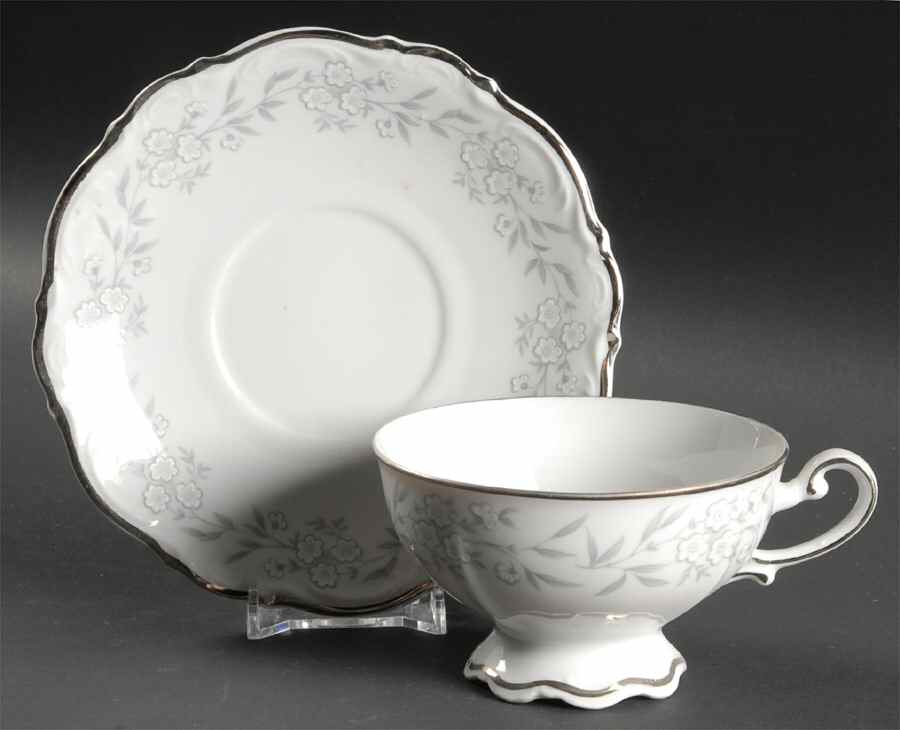Lynn Royale Footed Cup & Saucer Set by Mitterteich-1