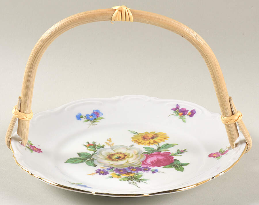 Meissen Floral 5 3/8"-5 5/8" Bamboo Handled Serving Plate  HC by Mitterteich-1