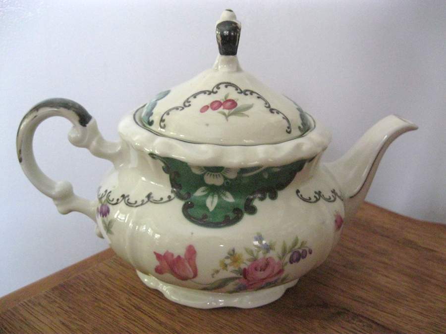 MIT19 Teapot & Lid by Mitterteich-1