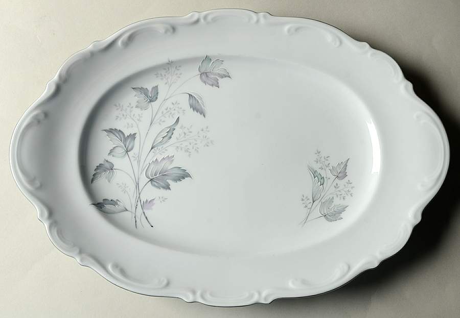 Monika (Platinum Trim) 15" Oval Serving Platter by Mitterteich-1
