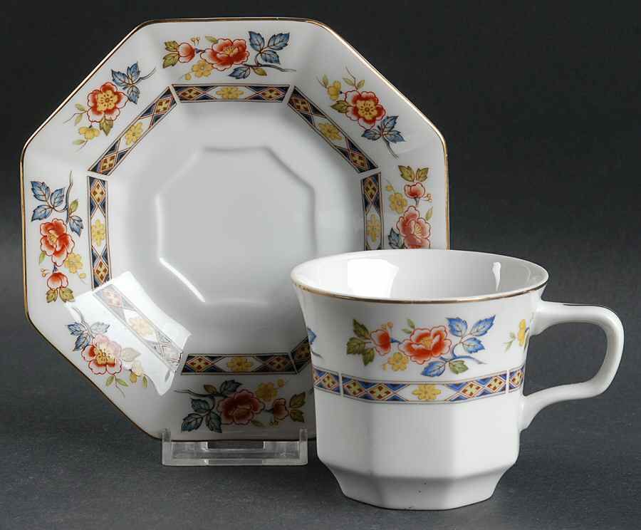 Geisha Flat Cup & Saucer Set by Momoyama-1