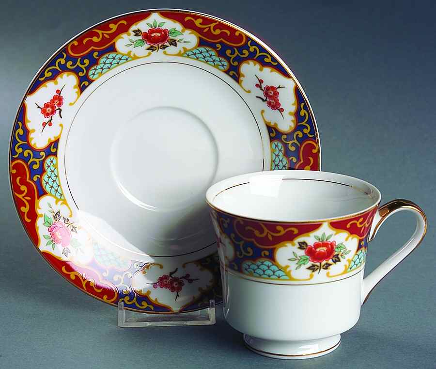Kyoto Footed Cup & Saucer Set by Momoyama-1