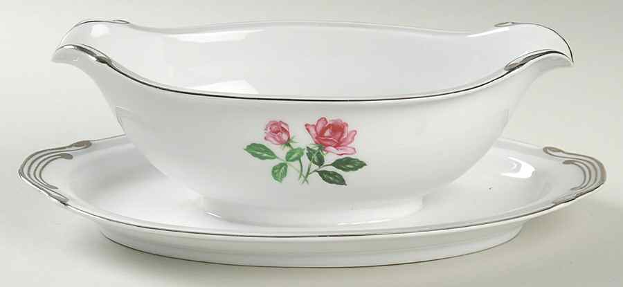 Claudia Gravy Boat with Attached Underplate by Monarch (Japan)-1