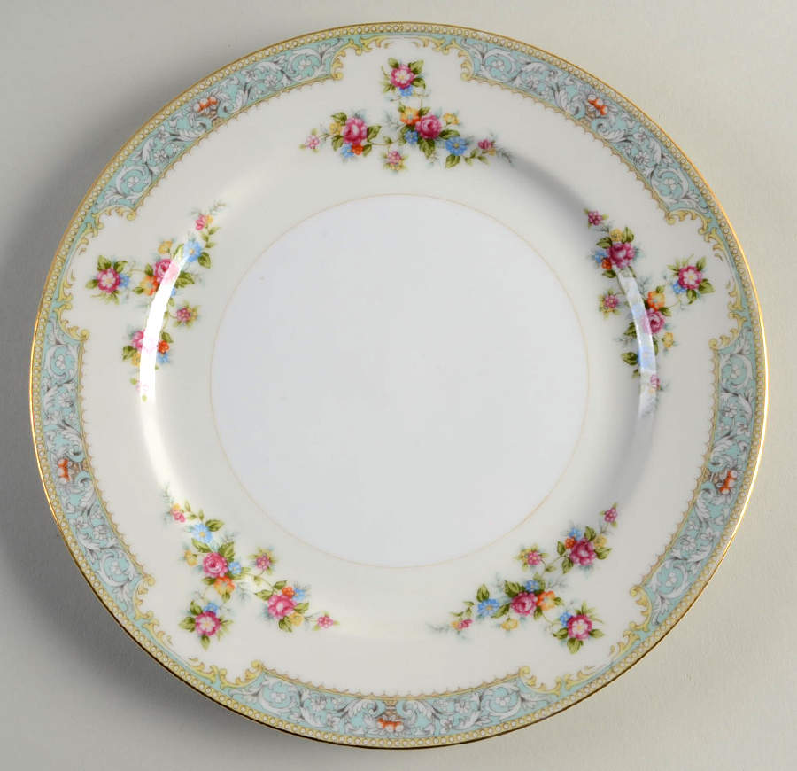 Rosaline Dinner Plate by Monarch (Japan)-1