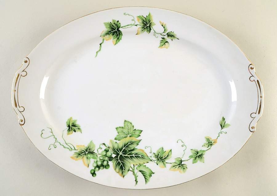 Virginia 15" Oval Serving Platter by Monarch (Japan)-1
