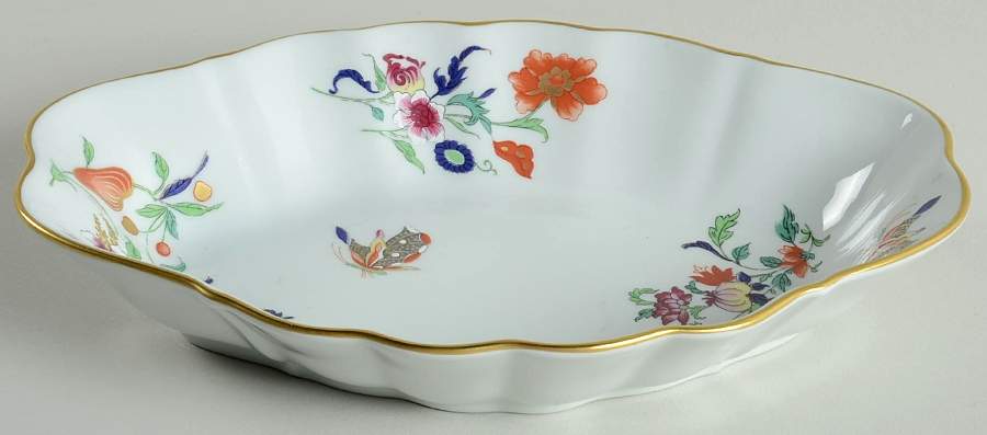 Ashley Medium Oval Fluted Dish by Mottahedeh-1