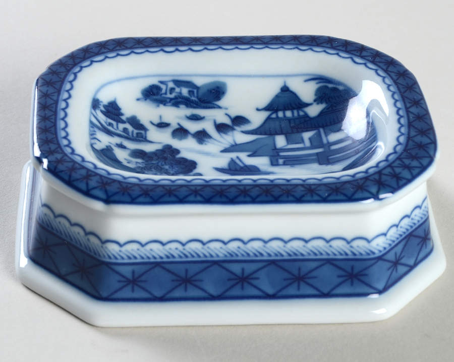 Canton Soap Dish by Mottahedeh-1
