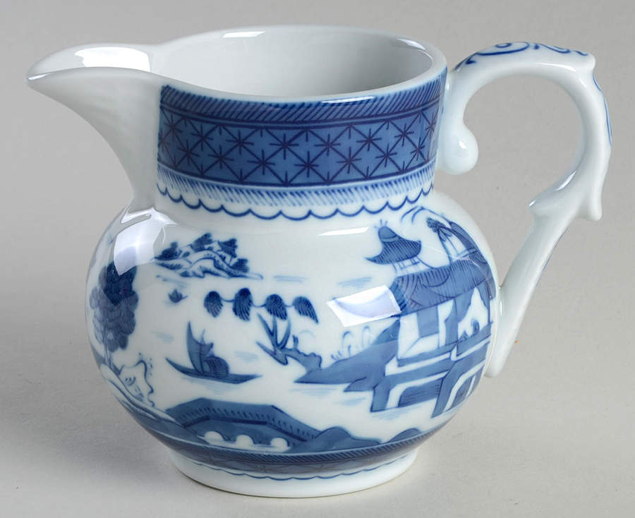 Canton 10 Oz Pitcher by Mottahedeh-1