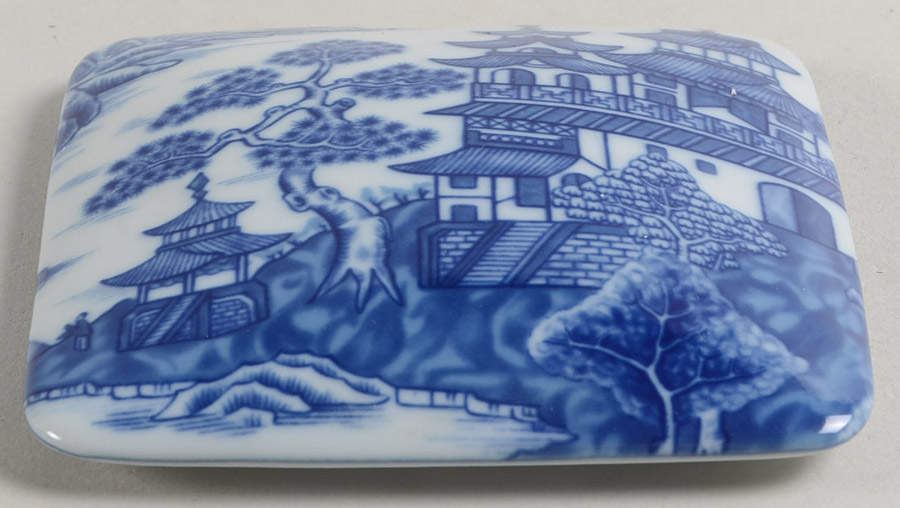 Canton Lid for Square Box by Mottahedeh-1