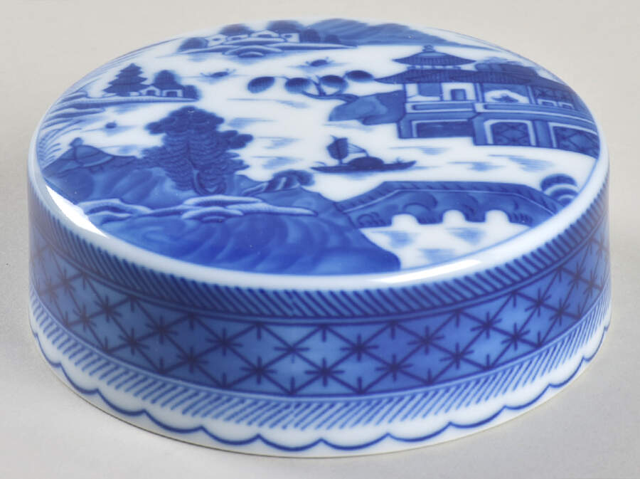 Canton Lid for Tea Jar by Mottahedeh-1