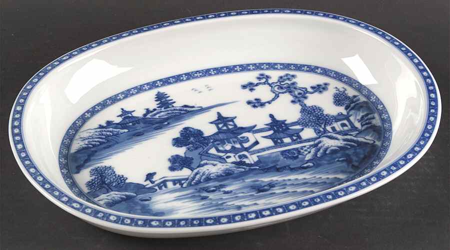 Canton 13" Oval Vegetable Bowl by Mottahedeh-1