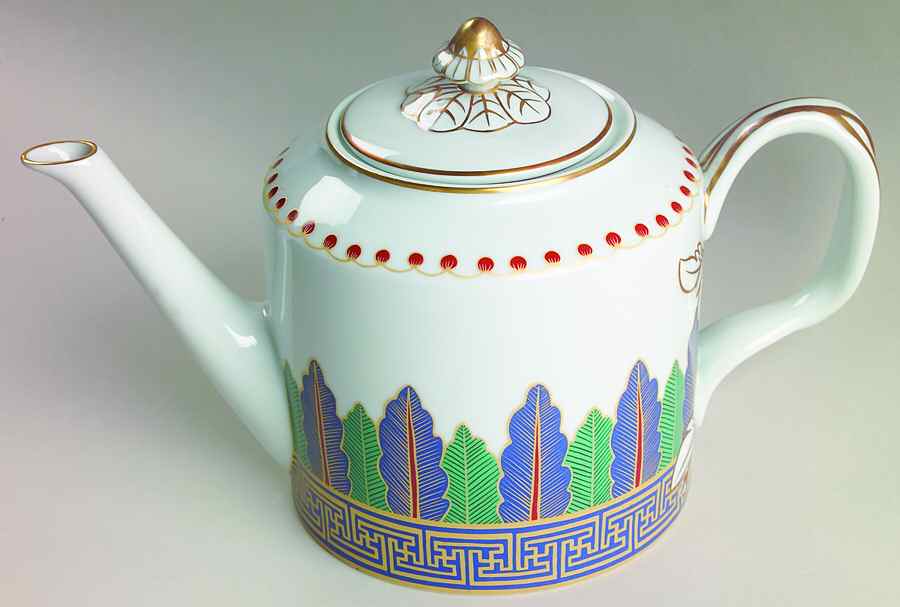 Charleston Feather Teapot & Lid by Mottahedeh-1