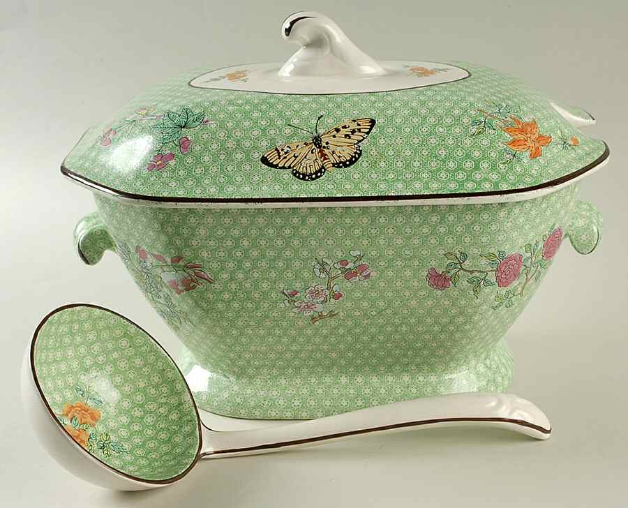 Cornelia Green Tureen & Lid w/Ladle by Mottahedeh-1