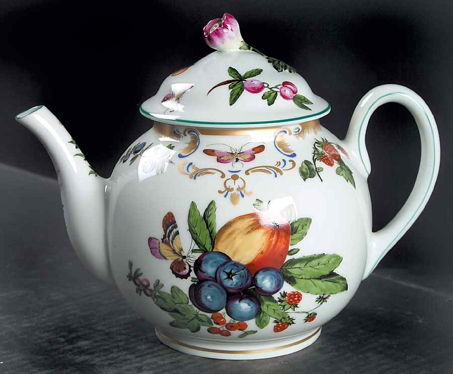 Duke of Gloucester Teapot & Lid by Mottahedeh-1