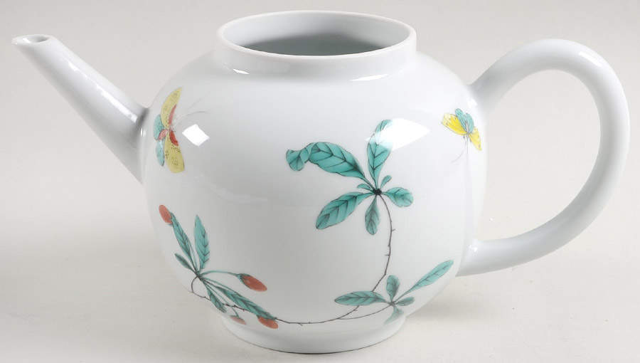 Famille Verte (Green Background) Teapot No Lid by Mottahedeh-1