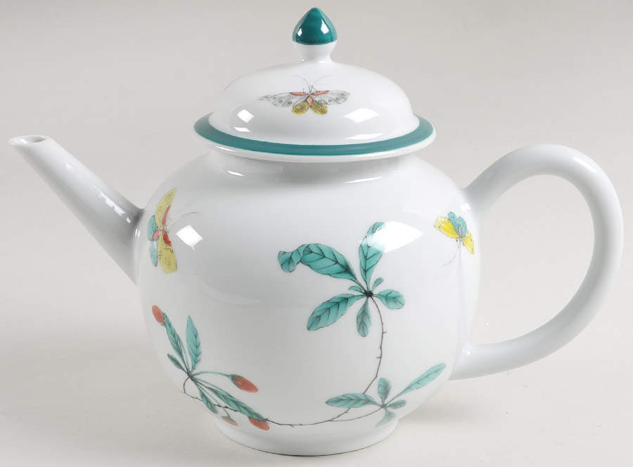 Famille Verte (Green Background) Teapot & Lid by Mottahedeh-1