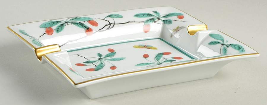 Famille Verte (Green Background) 7" Rectangular Ashtray by Mottahedeh-1