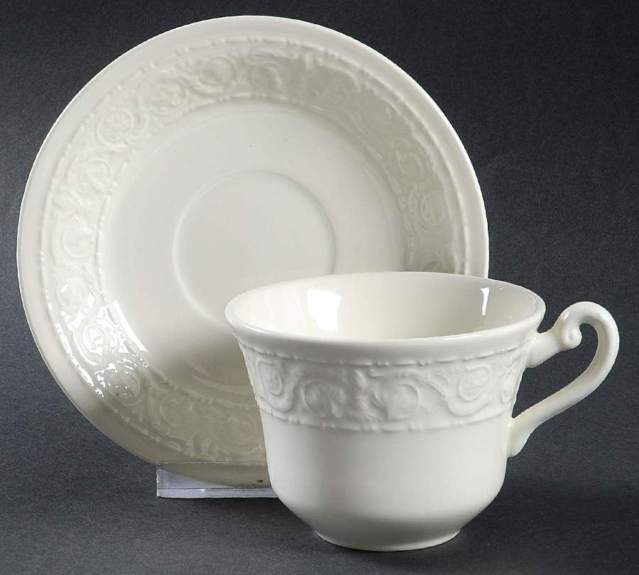 Florentine Flat Cup & Saucer Set by Mottahedeh-1