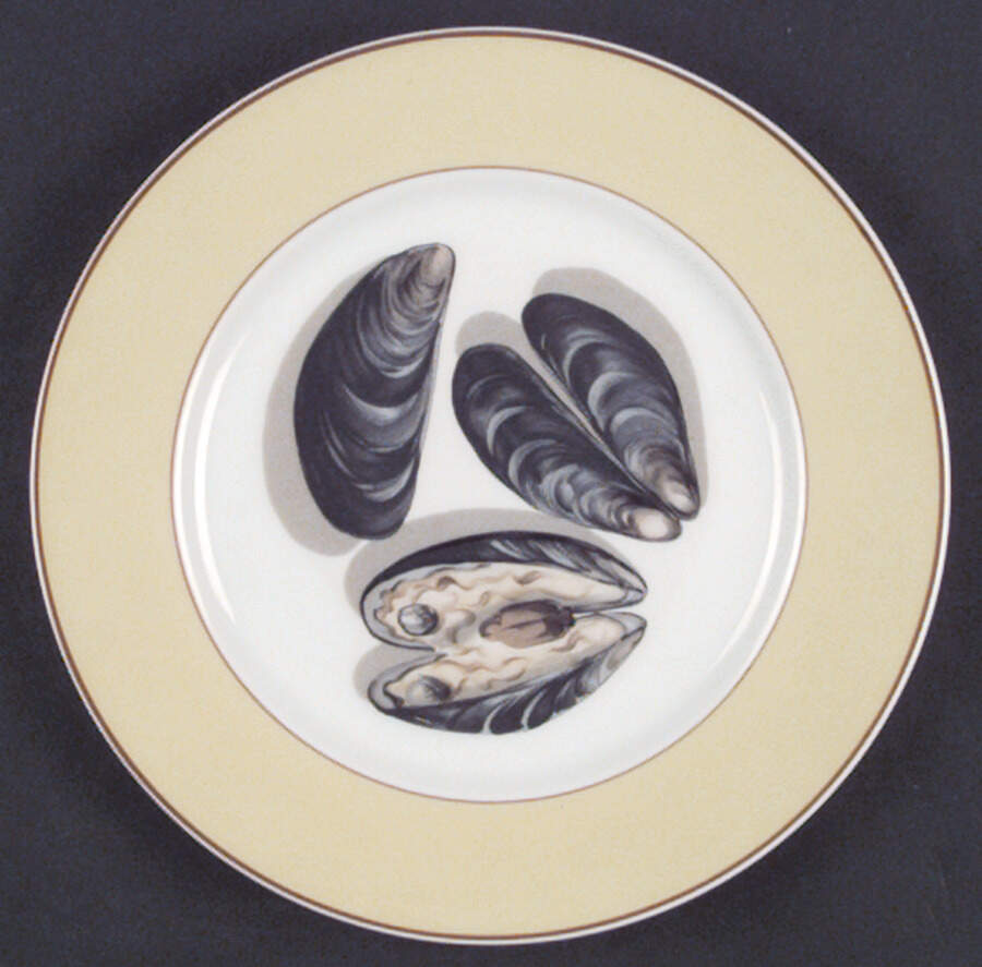 Fruits of The Sea Salad/Dessert Plate by Mottahedeh-1