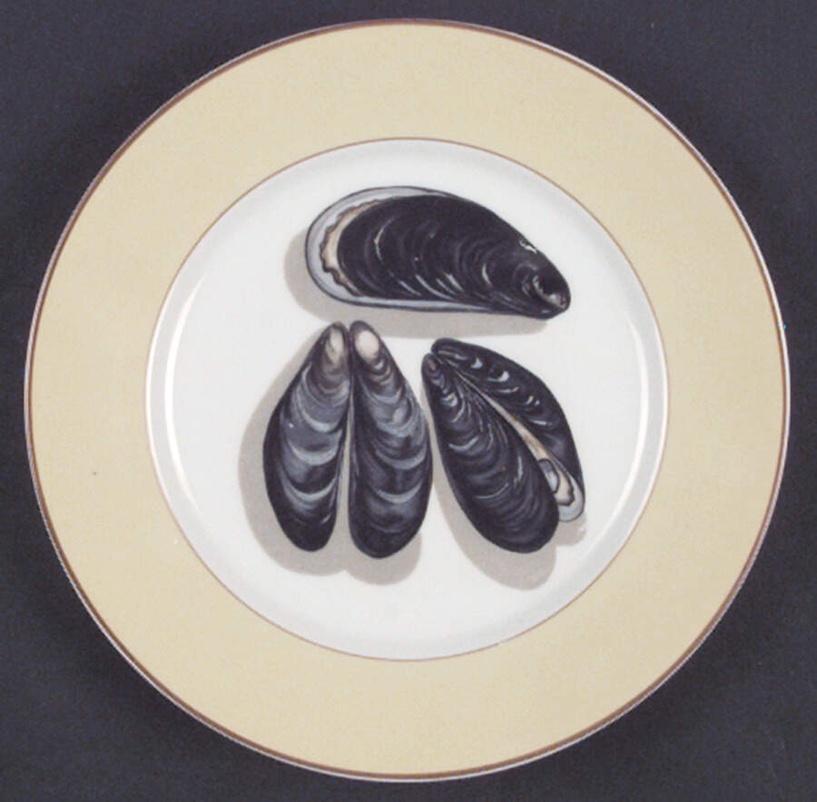 Fruits of The Sea Salad/Dessert Plate by Mottahedeh-1