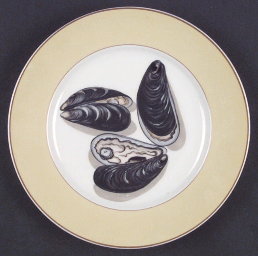 Fruits of The Sea Salad/Dessert Plate by Mottahedeh-1