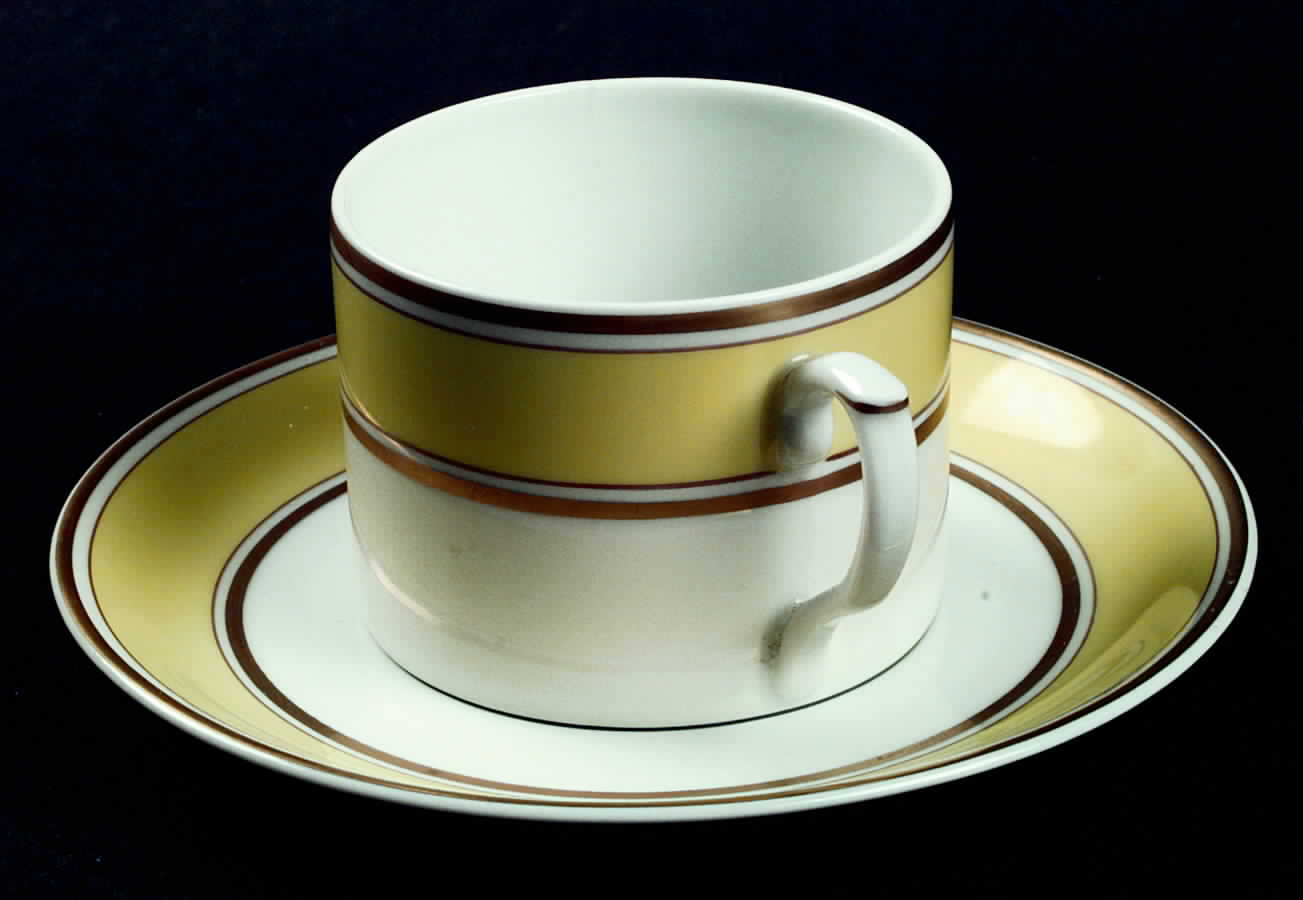 Lisbon Flat Cup & Saucer Set by Mottahedeh-1