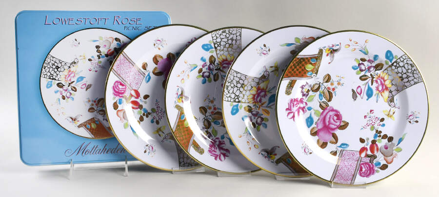 Lowestoft Rose Tin Picnic Dinner Plate by Mottahedeh-1