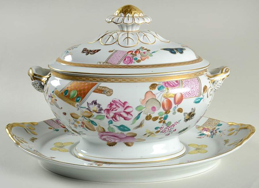 Lowestoft Rose Tureen & Lid w/Underplate by Mottahedeh-1