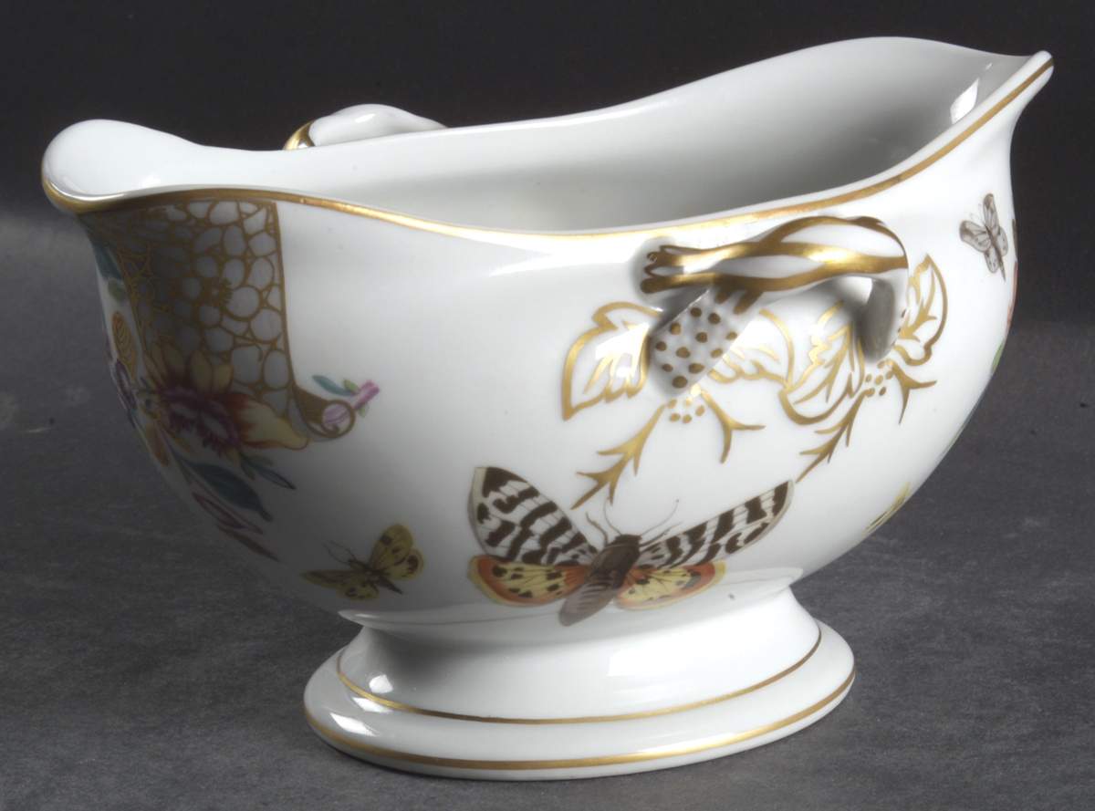 Lowestoft Rose Gravy Boat by Mottahedeh-1