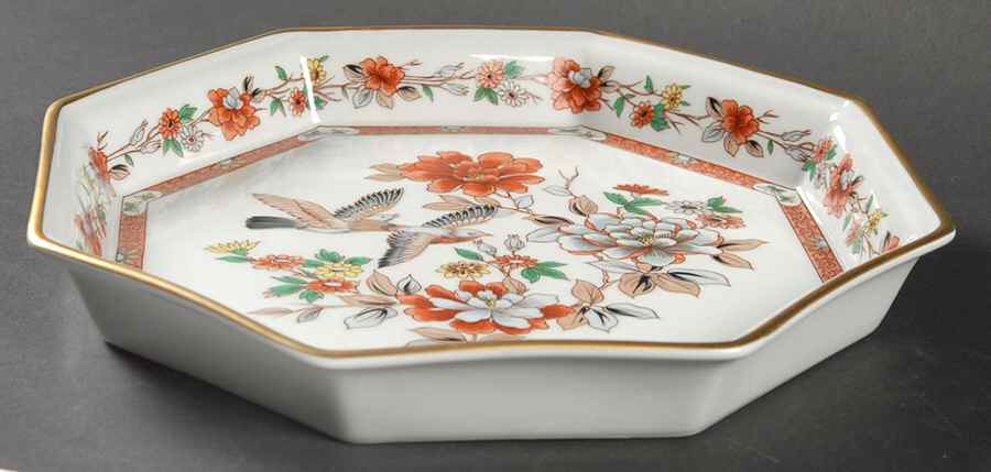 Magnolia & Birds Octagonal Tray by Mottahedeh-1