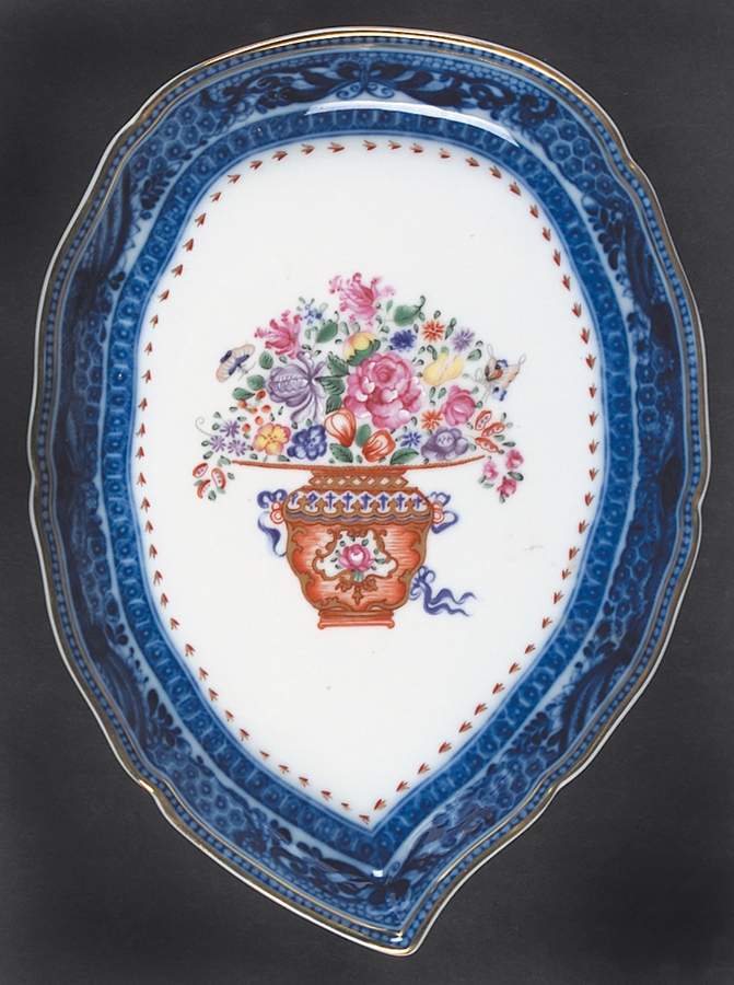 Mandarin Bouquet Leaf Tray by Mottahedeh-1