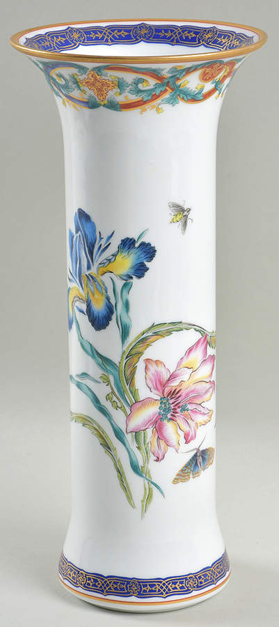 Merian 11" Trumpet Vase by Mottahedeh-1