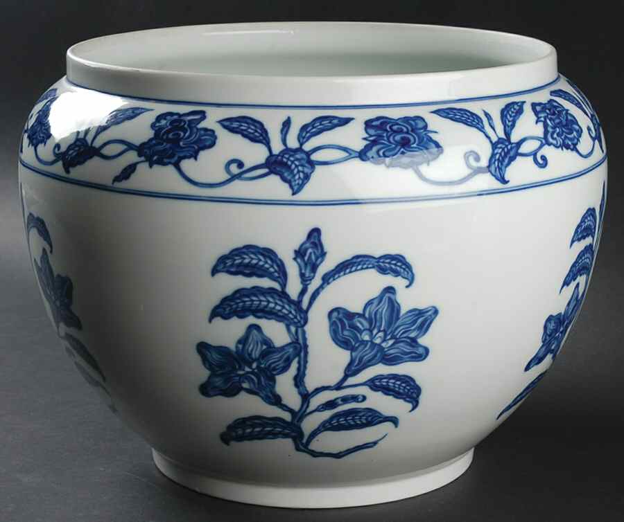 Palace Blue 9" Jardiniere by Mottahedeh-1