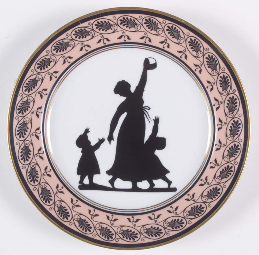 Silhouette Luncheon Plate by Mottahedeh-1