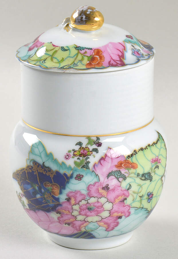 Tobacco Leaf Shang Vessel by Mottahedeh-1