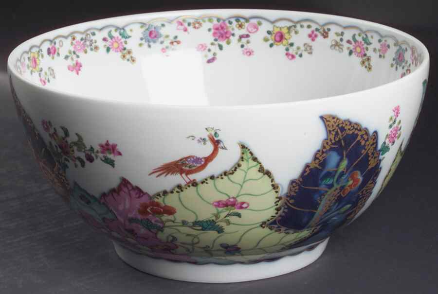 Tobacco Leaf 9" Round Vegetable Bowl by Mottahedeh-1