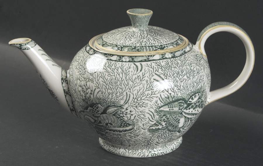 Torquay Green (Yellow Trim) Teapot & Lid by Mottahedeh-1