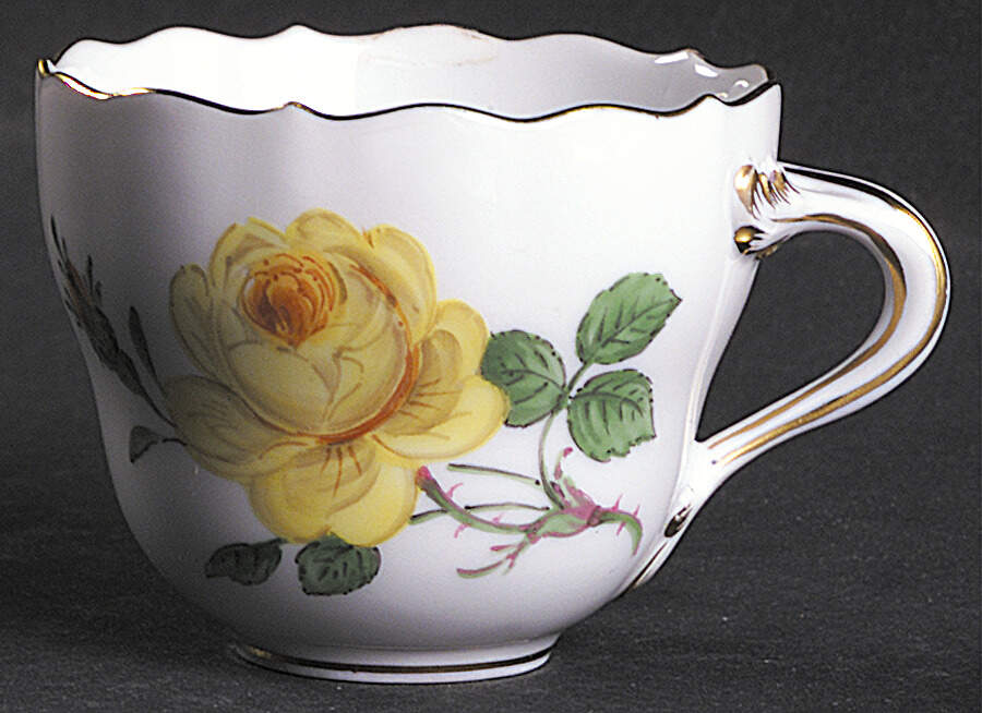 020610 Flat Demitasse Cup by Meissen (Germany)-1