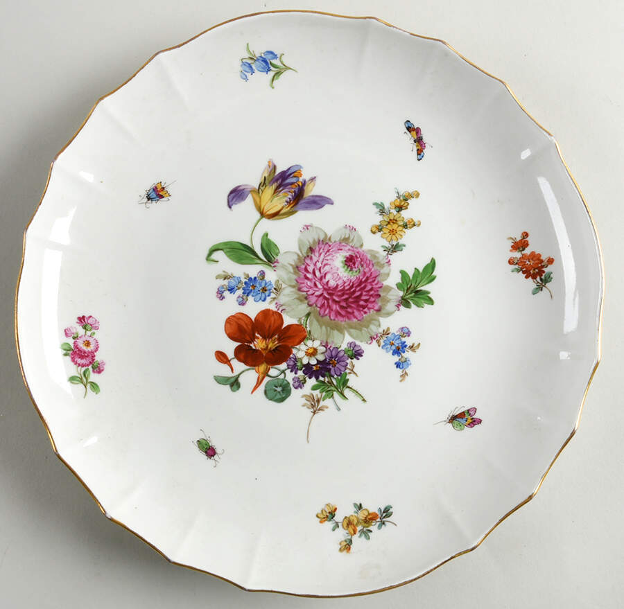 220110 Round Shallow Bowl by Meissen (Germany)-1